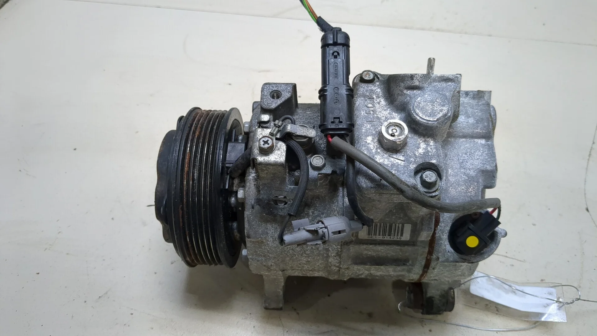 Компрессор кондиционера BMW 5 F10 2010-2017 КПП автомат (АКПП) N57D30A Дизель 3 л Турбо