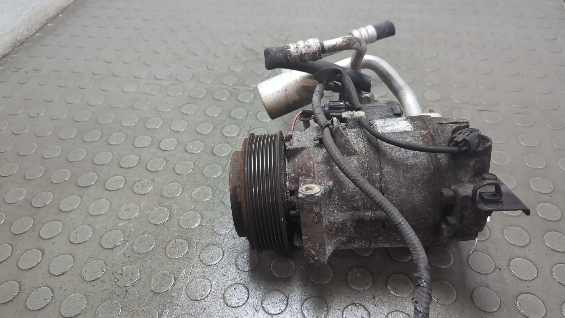 Компрессор кондиционера Infiniti FX 2008-2013 КПП автомат 4х4 (АКПП) VQ35HR Бензин 3.5 л Инжектор