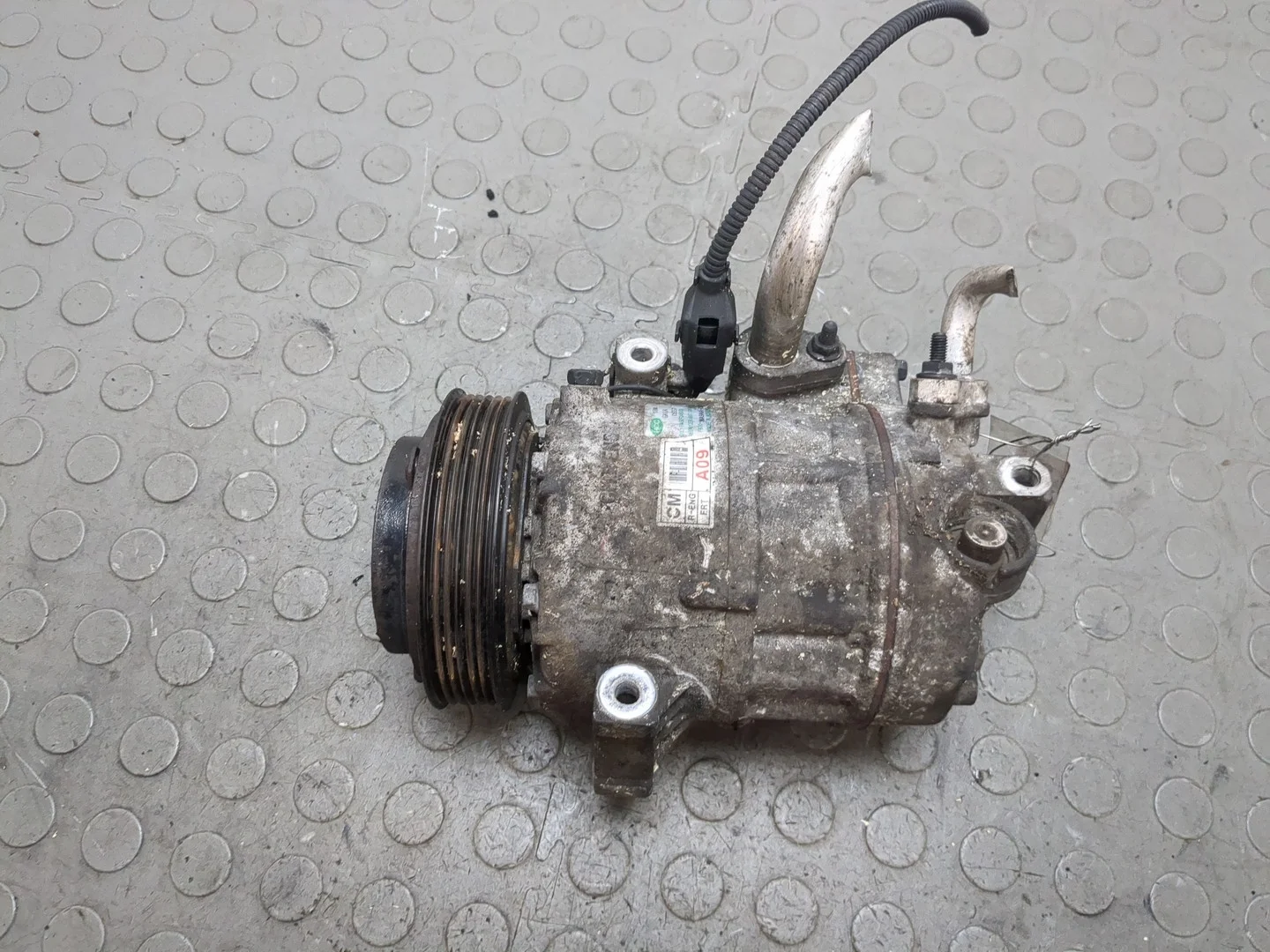 Компрессор кондиционера Hyundai Santa Fe 2005-2012 КПП 6-ст.мех 4х4 (МКПП) D4HB Дизель 2.2 л CRDi