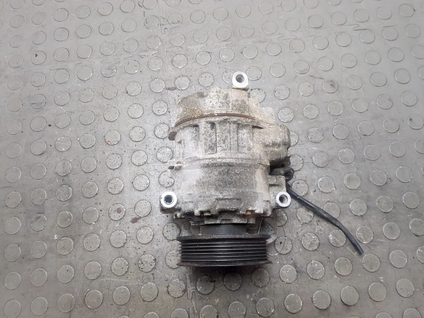 Компрессор кондиционера Volkswagen Touareg 2006-2010 КПП автомат 4х4 (АКПП) BHK Бензин 3.6 л FSI