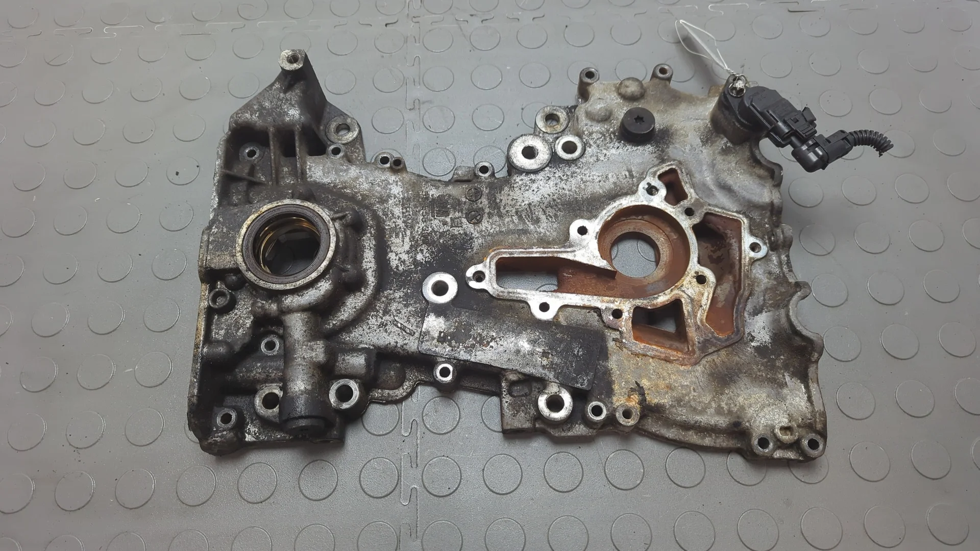 Насос масляный Opel Corsa D 2006-2014 КПП 5-ст.мех.(МКПП) A14XER Бензин 1.4 л Инжектор