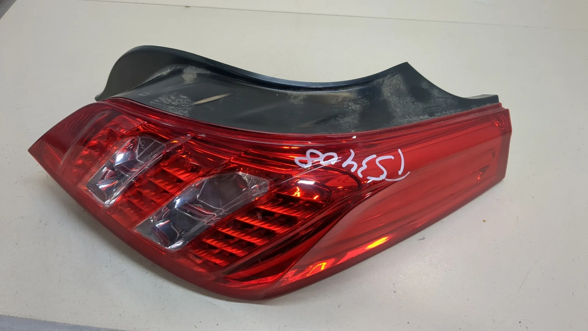 Фонарь (задний) Peugeot 508 2010-2018 КПП 6-ст.мех.(МКПП) RHH Дизель 2 л HDI