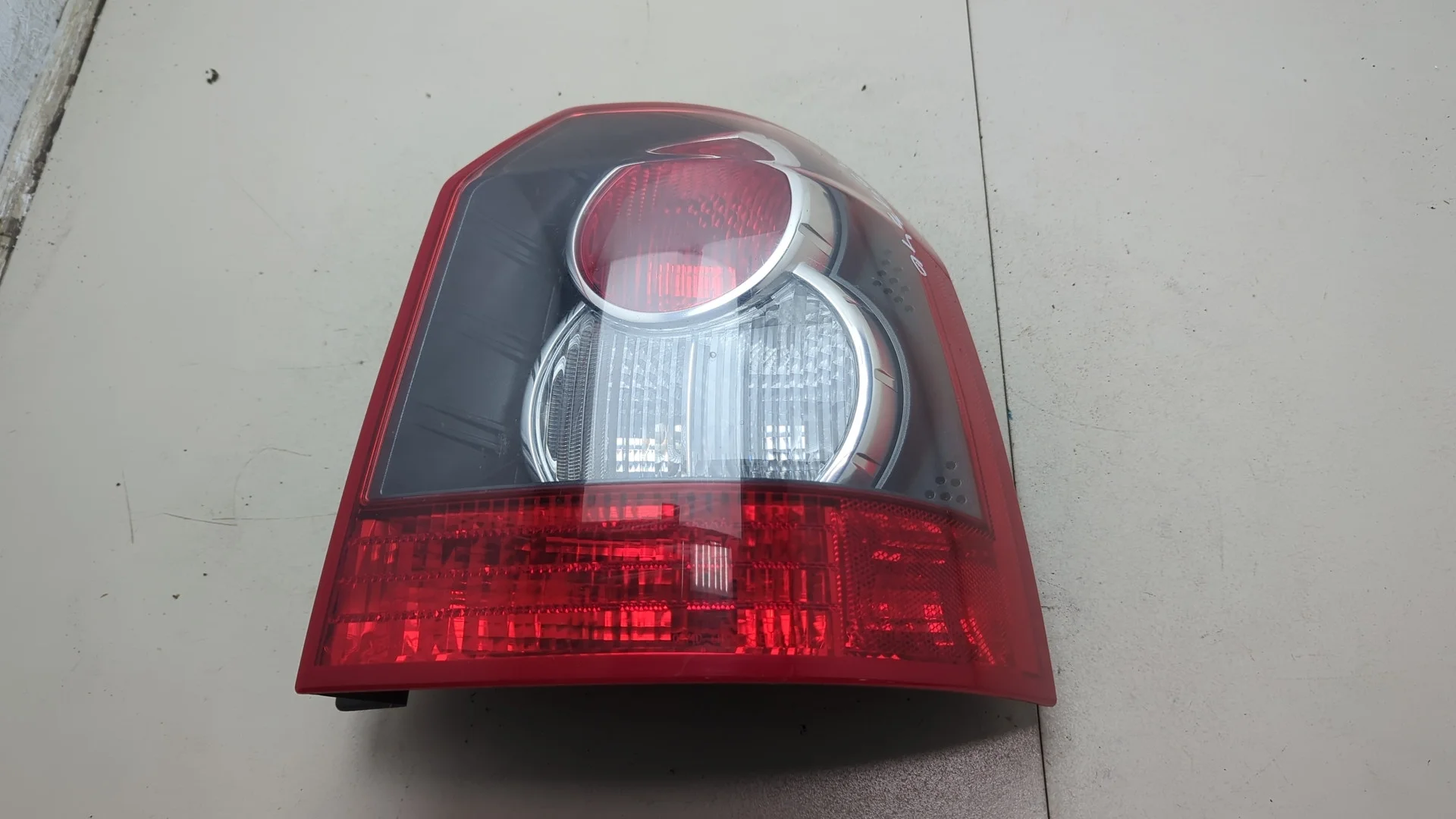 Фонарь (задний) Land Rover Freelander 2 2006-2014 КПП 6-ст.мех 4х4 (МКПП) 224DT Дизель 2.2 л Турбо