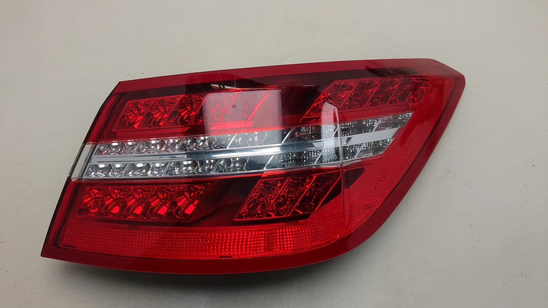 Фонарь (задний) Mercedes-Benz E-Coupe C207 2009-2016 КПП автомат (АКПП) OM 642.838 Дизель 3 л CDI