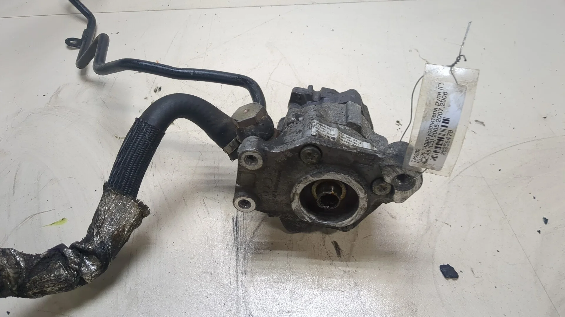 Насос гидроусилителя руля (ГУР) Audi A8 (D3) 2002-2010 КПП автомат 4х4 (АКПП) BVN Дизель 4.2 л TDI