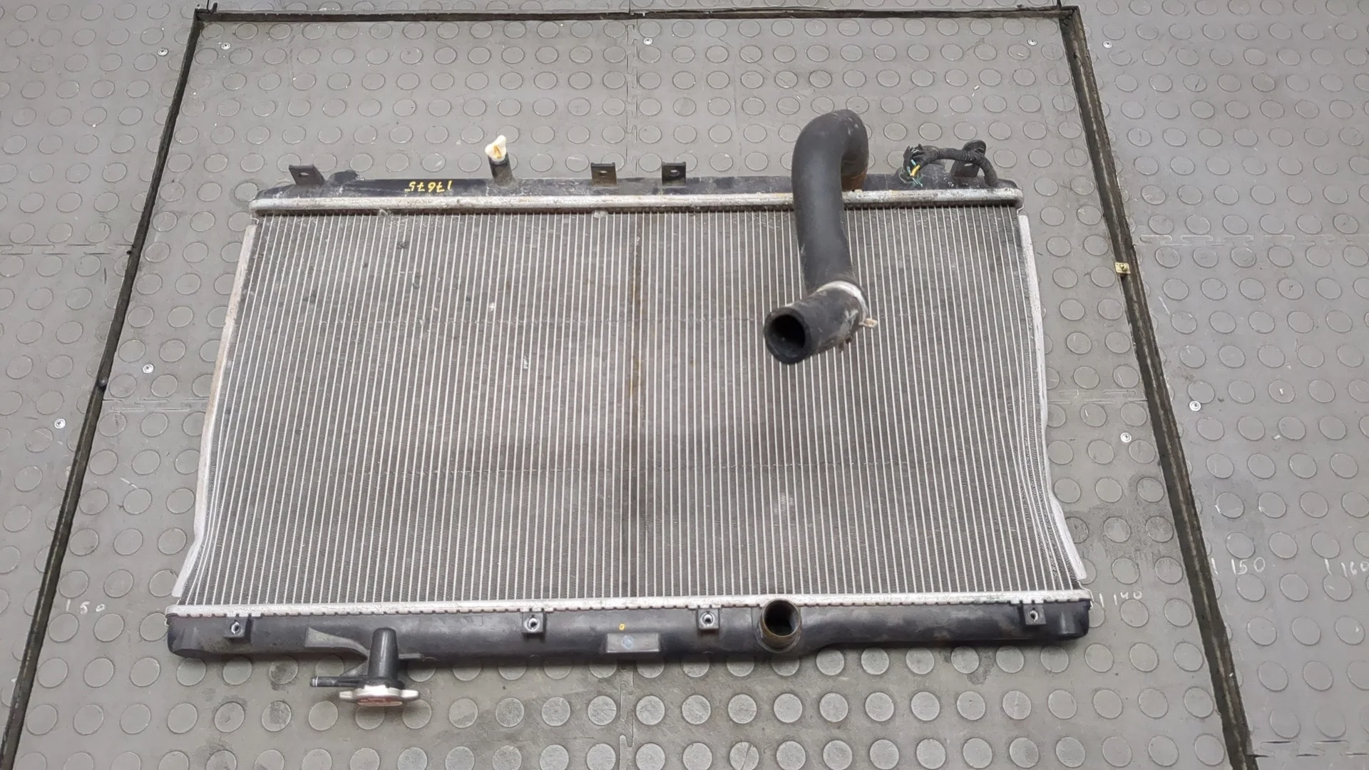 Радиатор охлаждения двигателя Acura TLX 2014-2020 КПП автомат (АКПП) K24W7 Бензин 2.4 л Инжектор