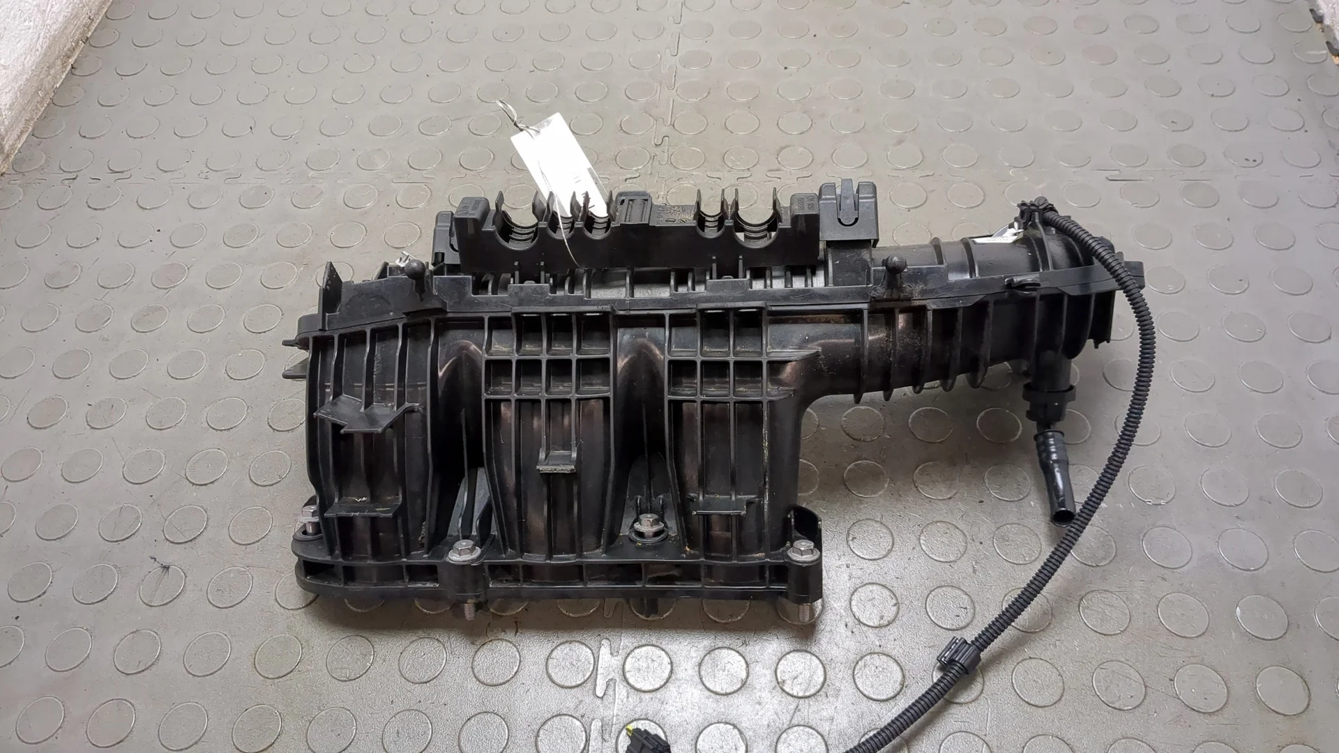 Коллектор впускной BMW 3 F30 2012-2019 КПП 6-ст.мех.(МКПП) B38B15A Бензин 1.5 л Турбо-инжектор