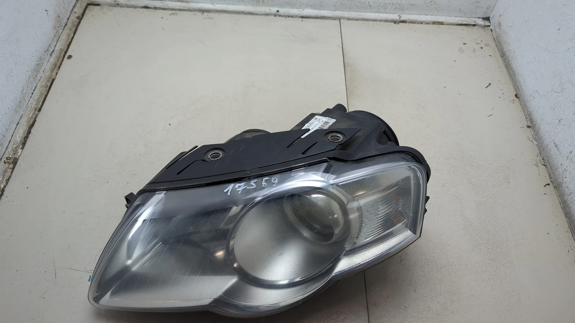 Фара (передняя) Volkswagen Passat 6 2005-2010 КПП автомат (АКПП) BPY Бензин 2 л TFSI