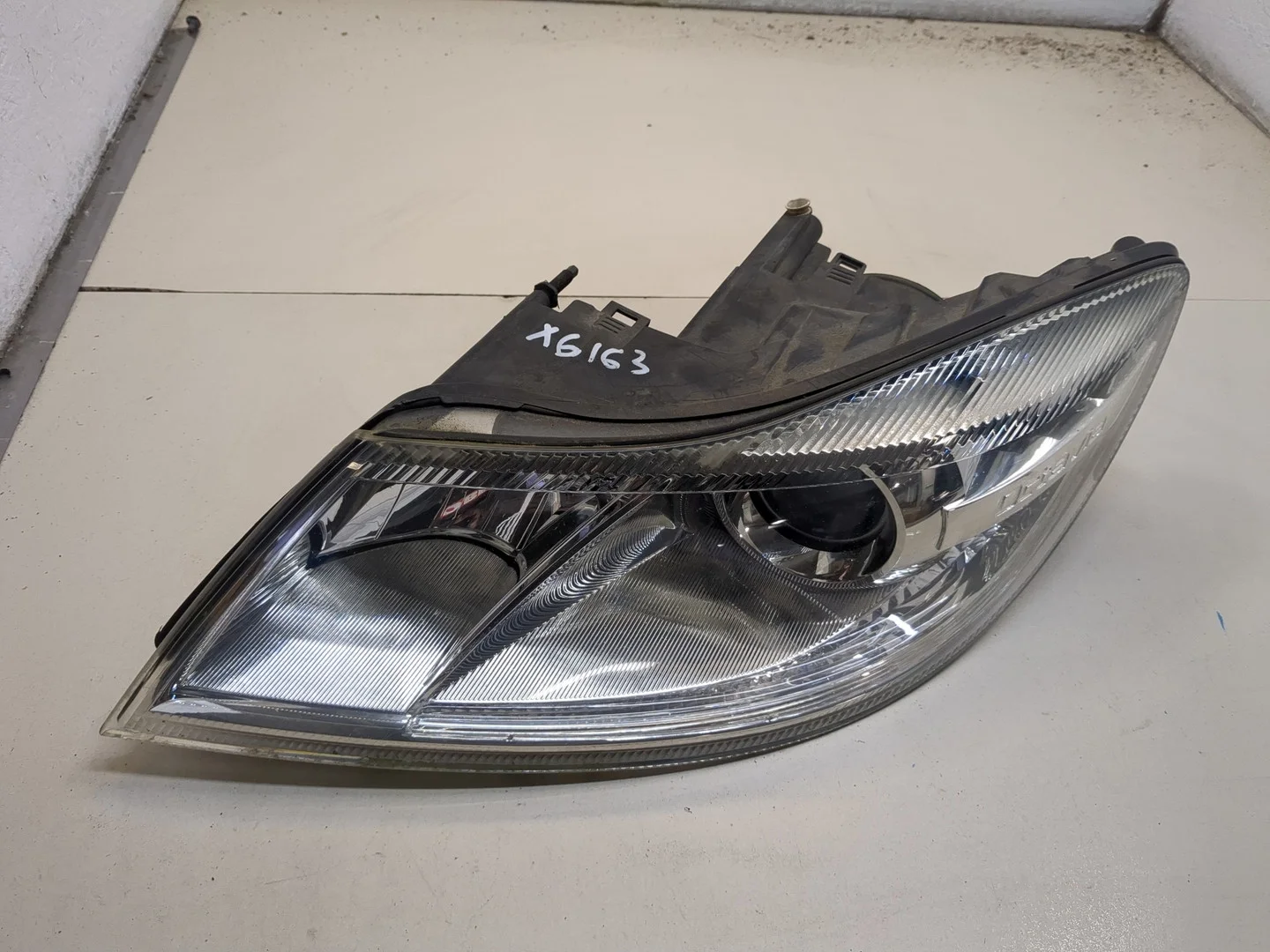 Фара (передняя) Skoda Octavia (A5) 2004-2013 КПП 6-ст.мех.(МКПП) CDAA Бензин 1.8 л TSI