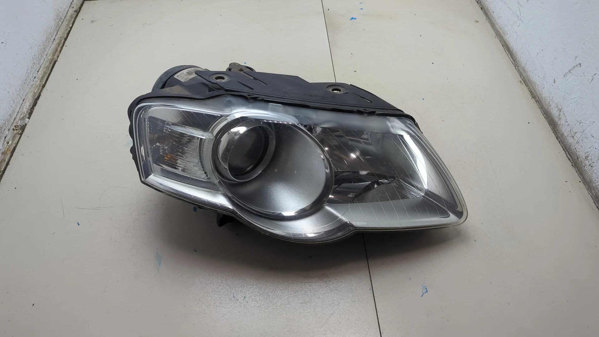 Фара (передняя) Volkswagen Passat 6 2005-2010 КПП автомат (АКПП) BPY Бензин 2 л TFSI