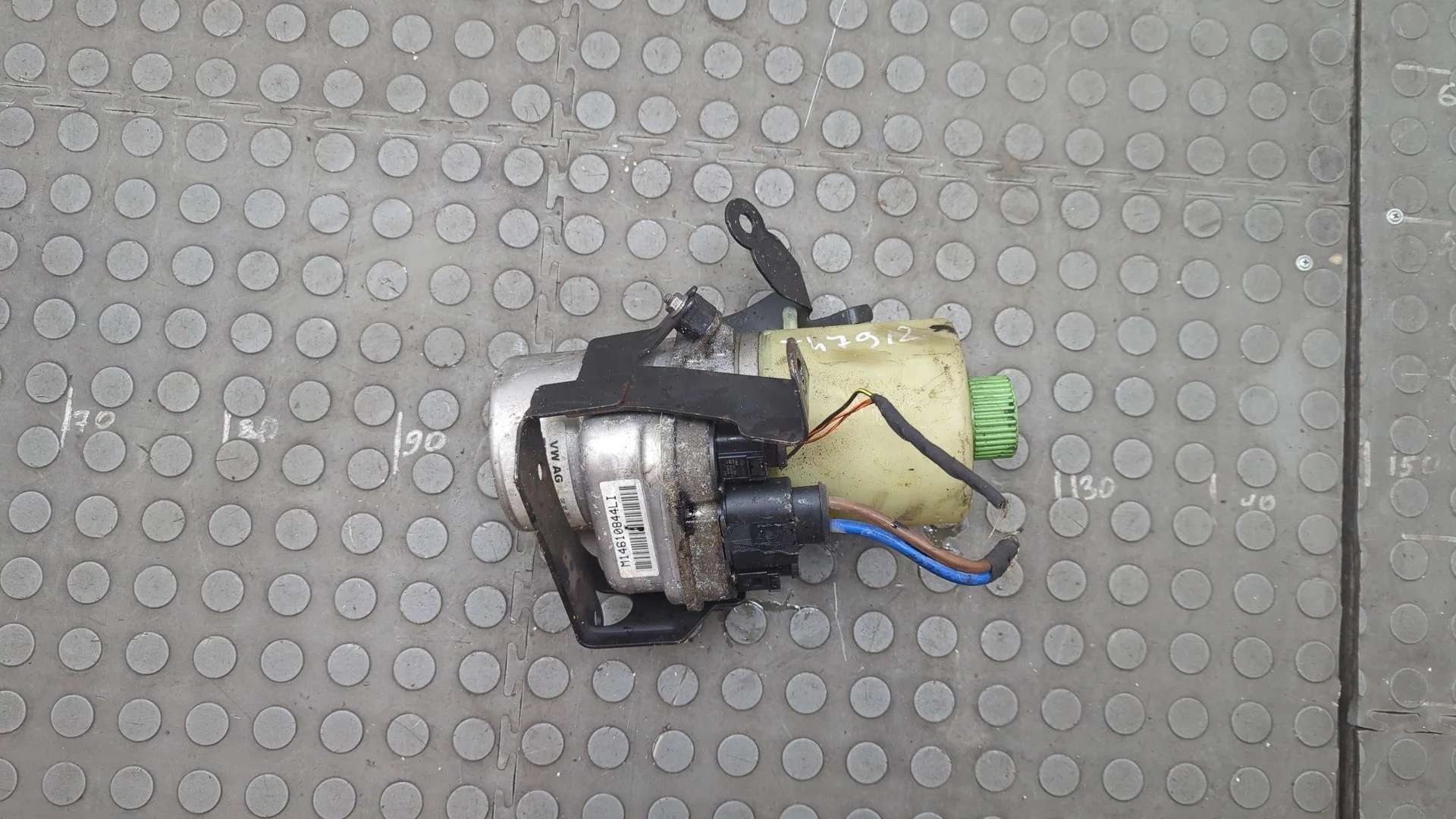 Насос электрический усилителя руля Volkswagen Polo 2009-2014 КПП 5-ст.мех.(МКПП) CFWA Дизель 1.2 л TDI