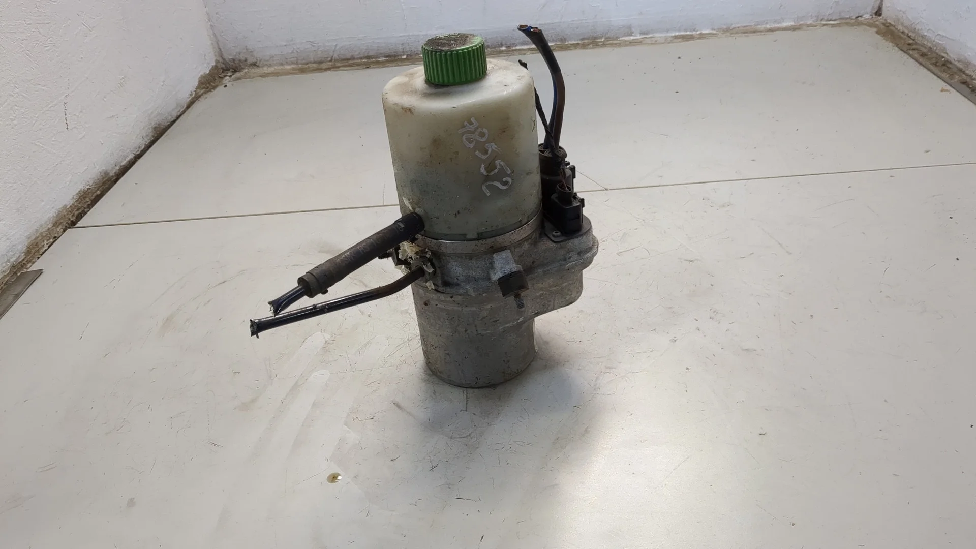 Насос электрический усилителя руля Volkswagen Polo 2009-2014 КПП 5-ст.мех.(МКПП) CGPA Бензин 1.2 л Инжектор