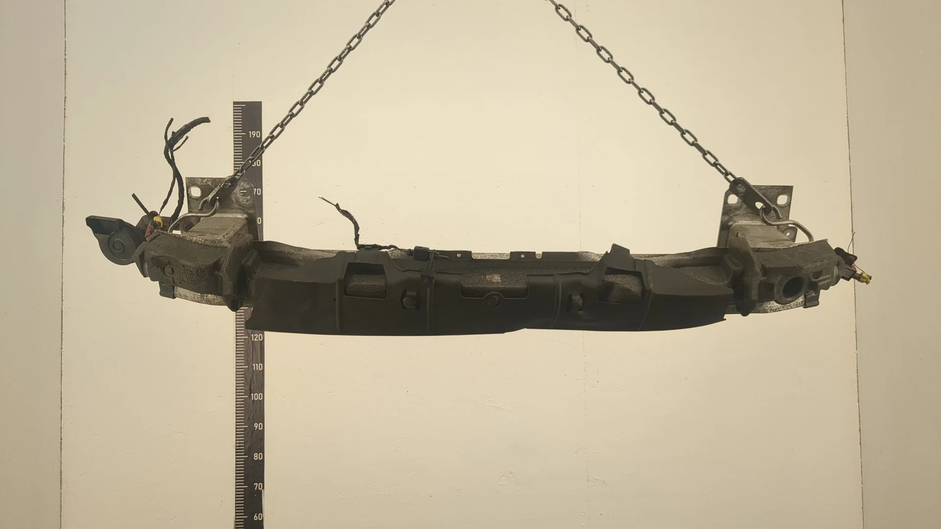 Усилитель бампера Audi A3 (8V) 2012-2020 КПП 6-ст.мех.(МКПП) CRLB Дизель 2 л TDI