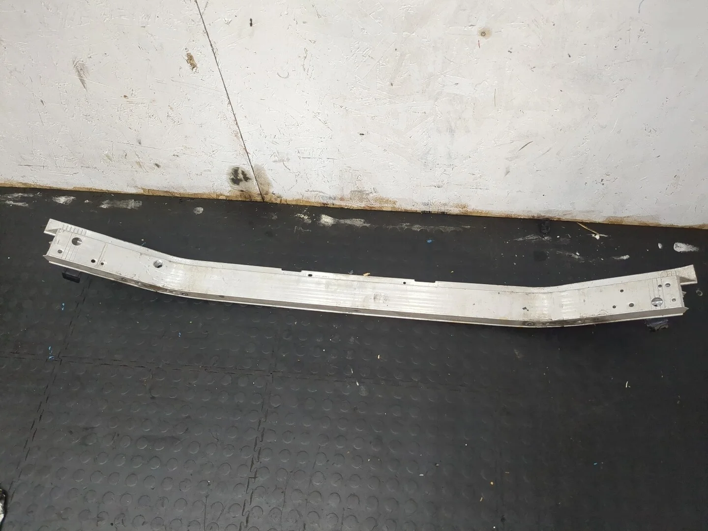 Усилитель бампера BMW X1 (F48) 2015-2022 КПП 6-ст.мех.(МКПП) B38A15A Бензин 1.5 л Турбо-инжектор