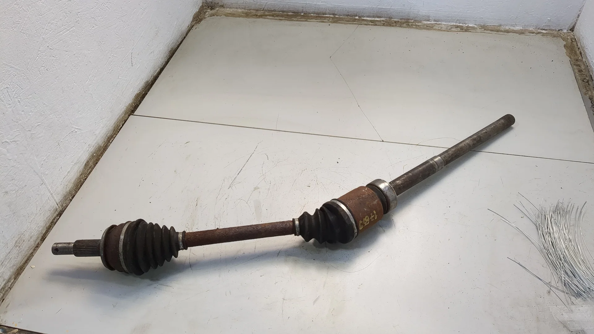 Полуось (приводной вал, шрус) Nissan Pathfinder 2012-2020 КПП автомат 4х4 (АКПП) VQ35DE Бензин 3.5 л Инжектор