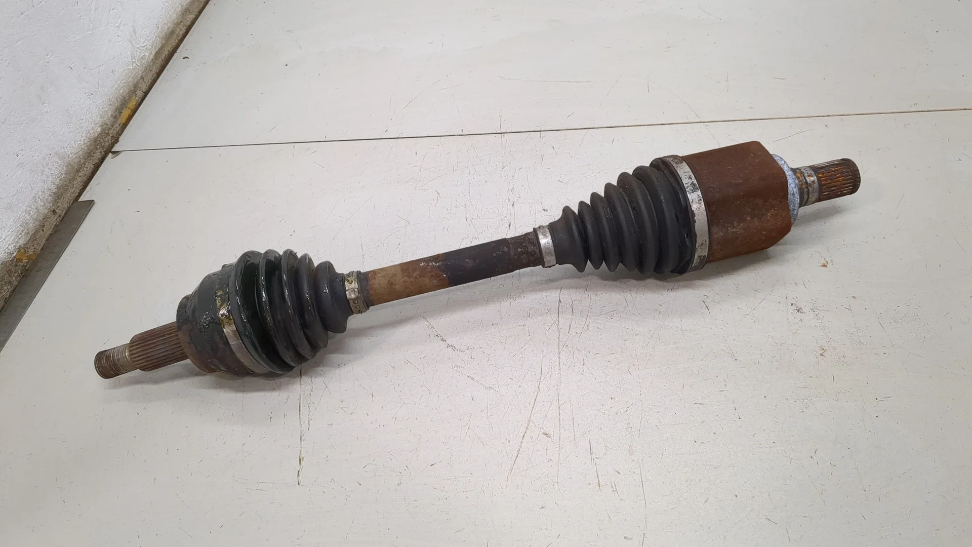 Полуось (приводной вал, шрус) Land Rover Range Rover Evoque 2011-2018 КПП автомат 4х4 (АКПП) 204PT Бензин 2 л Турбо-инжектор