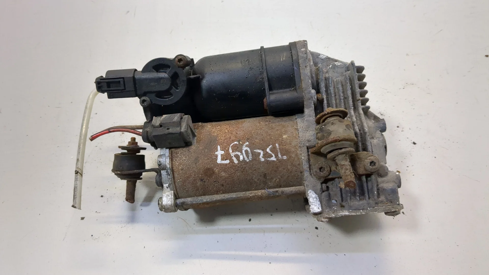 Компрессор воздушный (пневмоподвески) Mercedes-Benz S-Class W221 2005-2013 КПП автомат (АКПП) OM 642.930 Дизель 3 л CDI