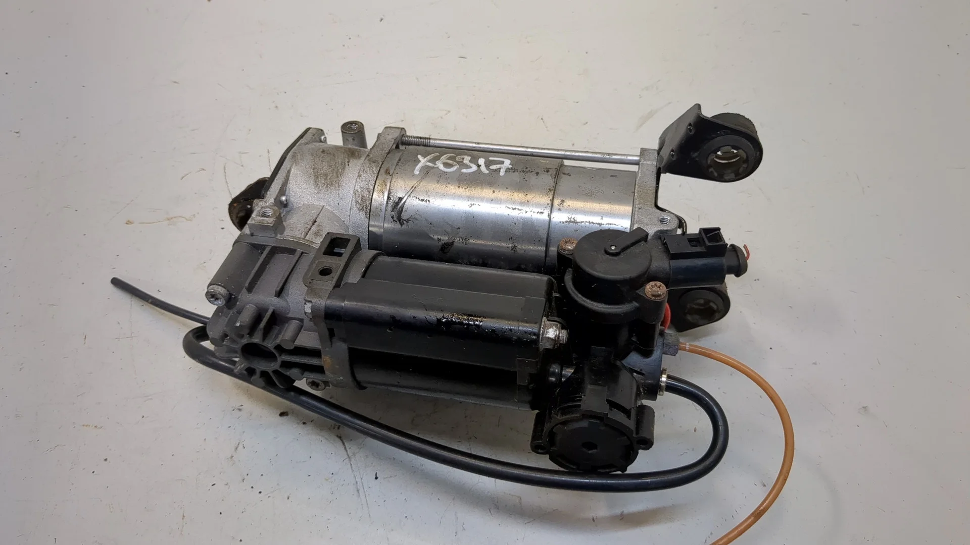 Компрессор воздушный (пневмоподвески) Audi A6 (C6) Allroad 2006-2011 КПП автомат 4х4 (АКПП) ASB Дизель 3 л TDI