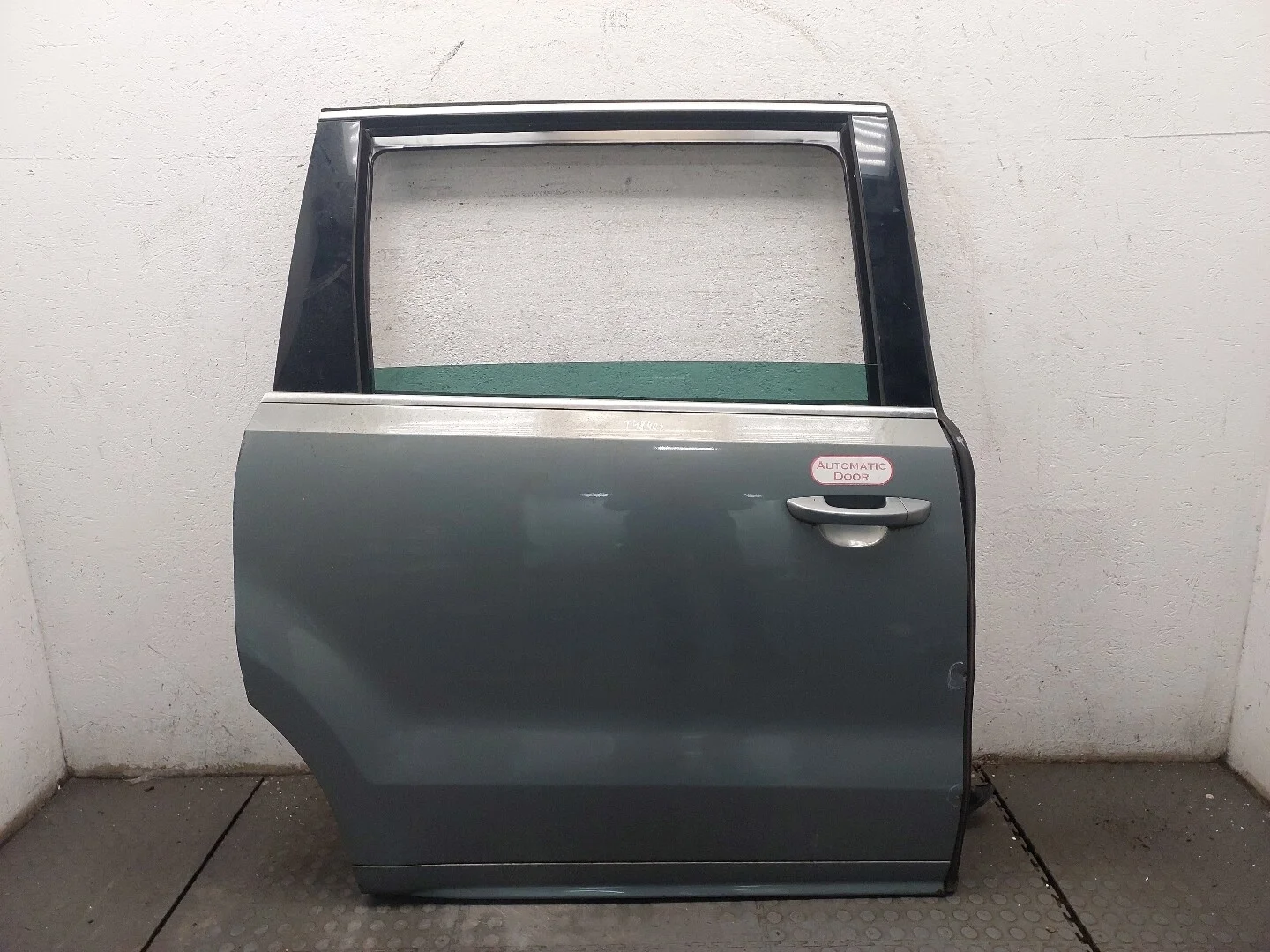 Дверь раздвижная Volkswagen Sharan 2010-2015 КПП-робот (РКПП) CFFB Дизель 2 л TDI