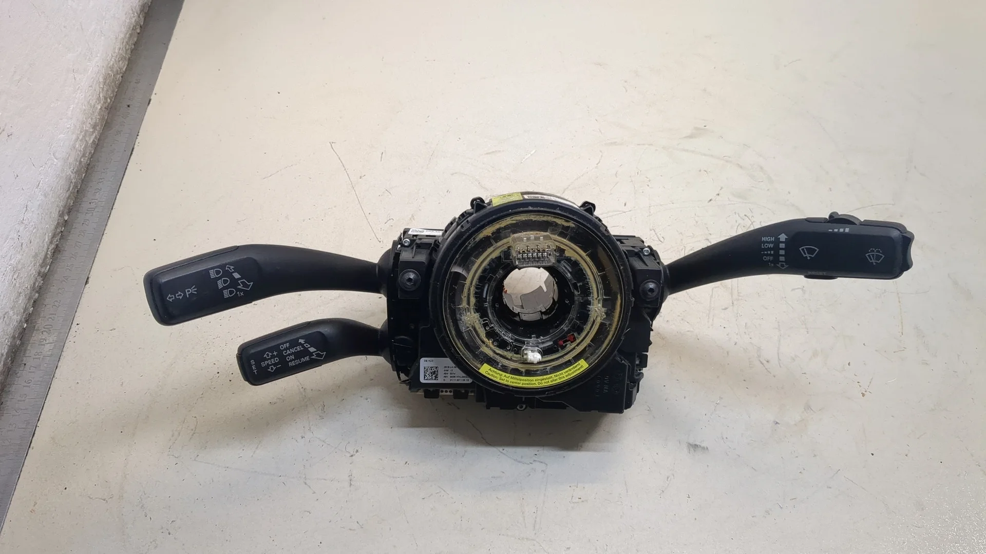 Переключатель поворотов и дворников (стрекоза) Audi A4 (B8) 2007-2015 КПП автомат 4х4 (АКПП) CAEB Бензин 2 л TFSI