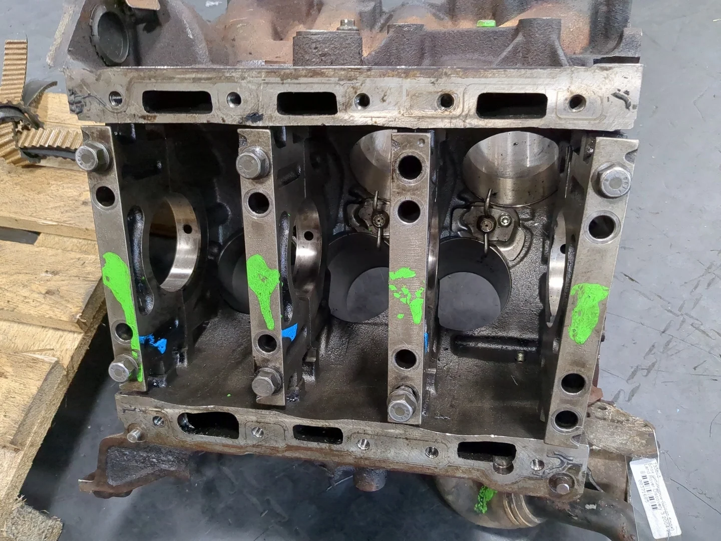 Блок цилиндров (Шорт блок) Land Rover Discovery 3 2004-2009 КПП автомат 4х4 (АКПП) 276DT Дизель 2.7 л Турбо