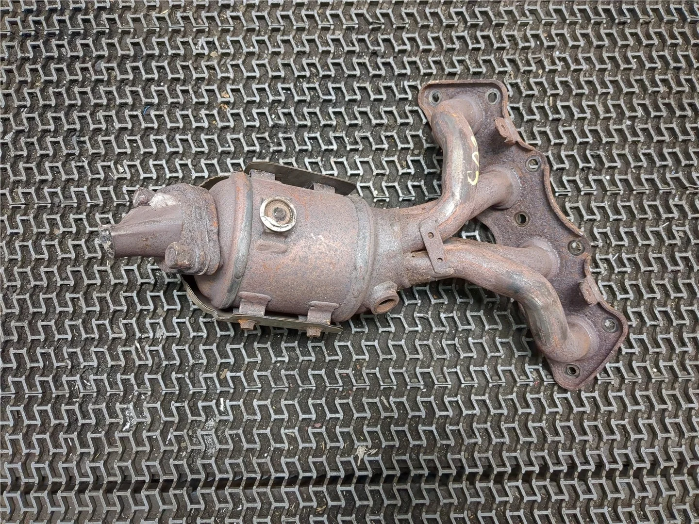 Катализатор Hyundai Veloster 2011-2017 КПП 6-ст.мех.(МКПП) G4FD Бензин 1.6 л GDI