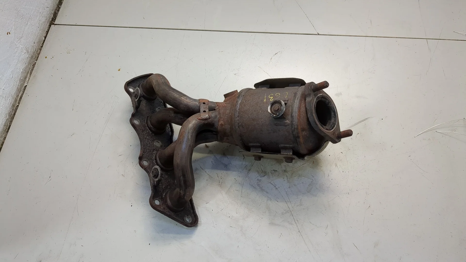 Катализатор Hyundai Accent (Solaris) 2010-2019 КПП автомат (АКПП) G4FD Бензин 1.6 л Инжектор