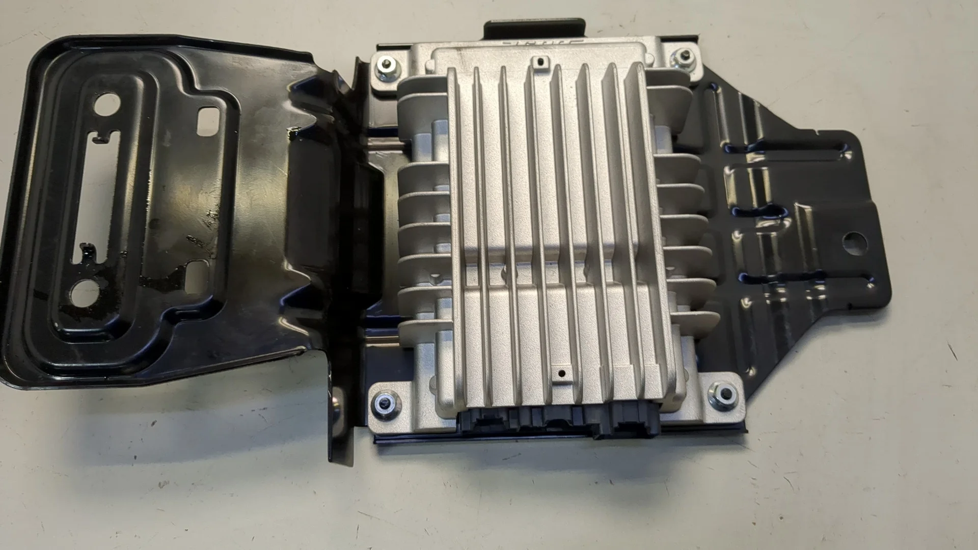 Усилитель магнитолы Mazda Mazda6 GH 2007-2012 КПП 6-ст.мех.(МКПП) R2 Дизель 2.2 л Турбо