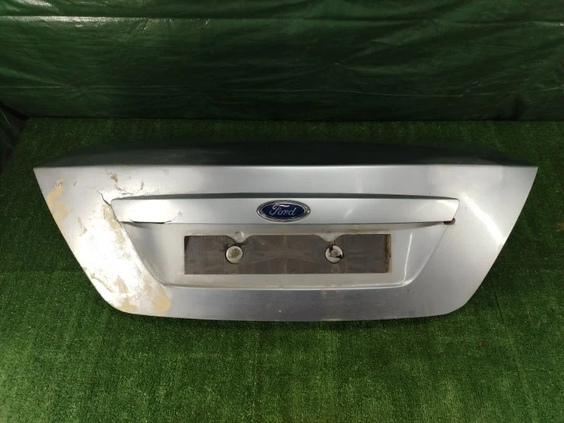 Крышка багажника седан Ford Mondeo 3 2002 B4Y