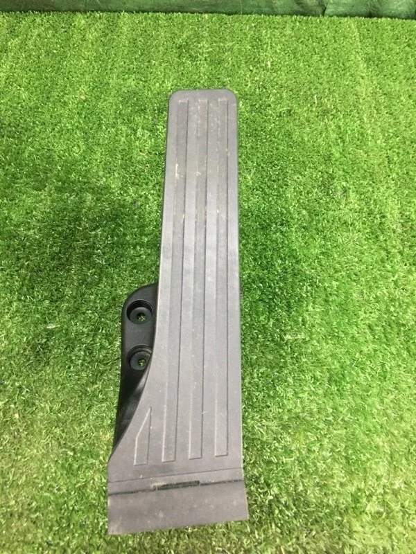 Педаль газа Mercedes-Benz -Class 2015 W205