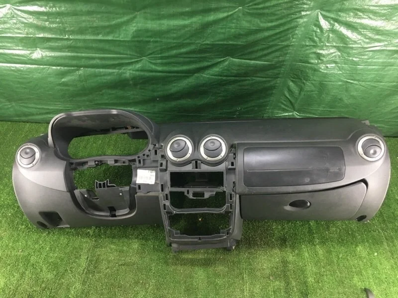 Торпедо Renault Duster 2012 HSM