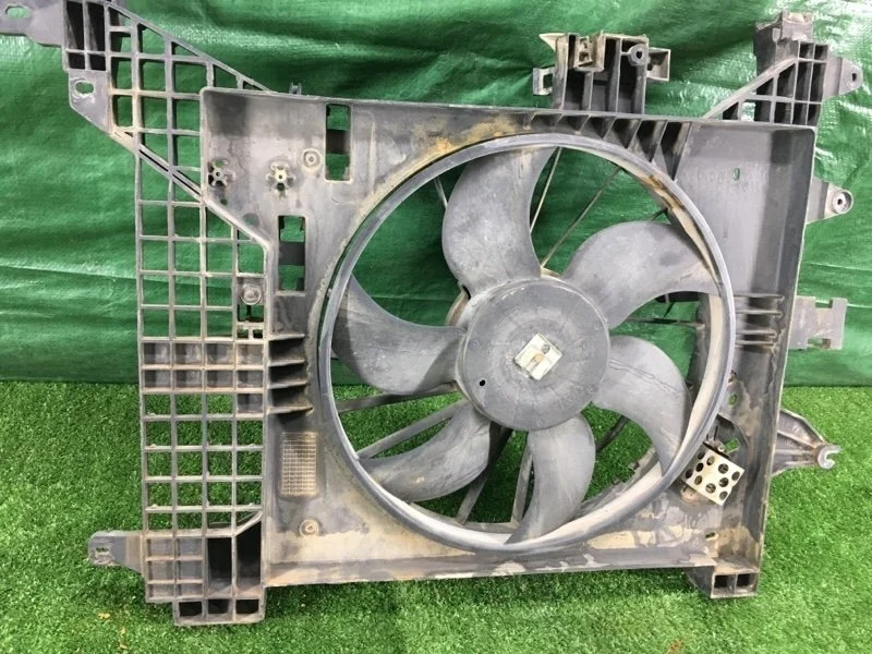 Вентилятор охлаждения радиатора Renault Duster 2012 HSM