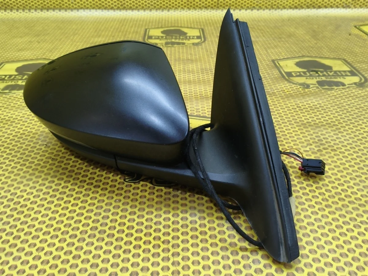 Зеркало заднего вида Skoda Octavia 2014 5E1857508N 5E5 CHPA, правое