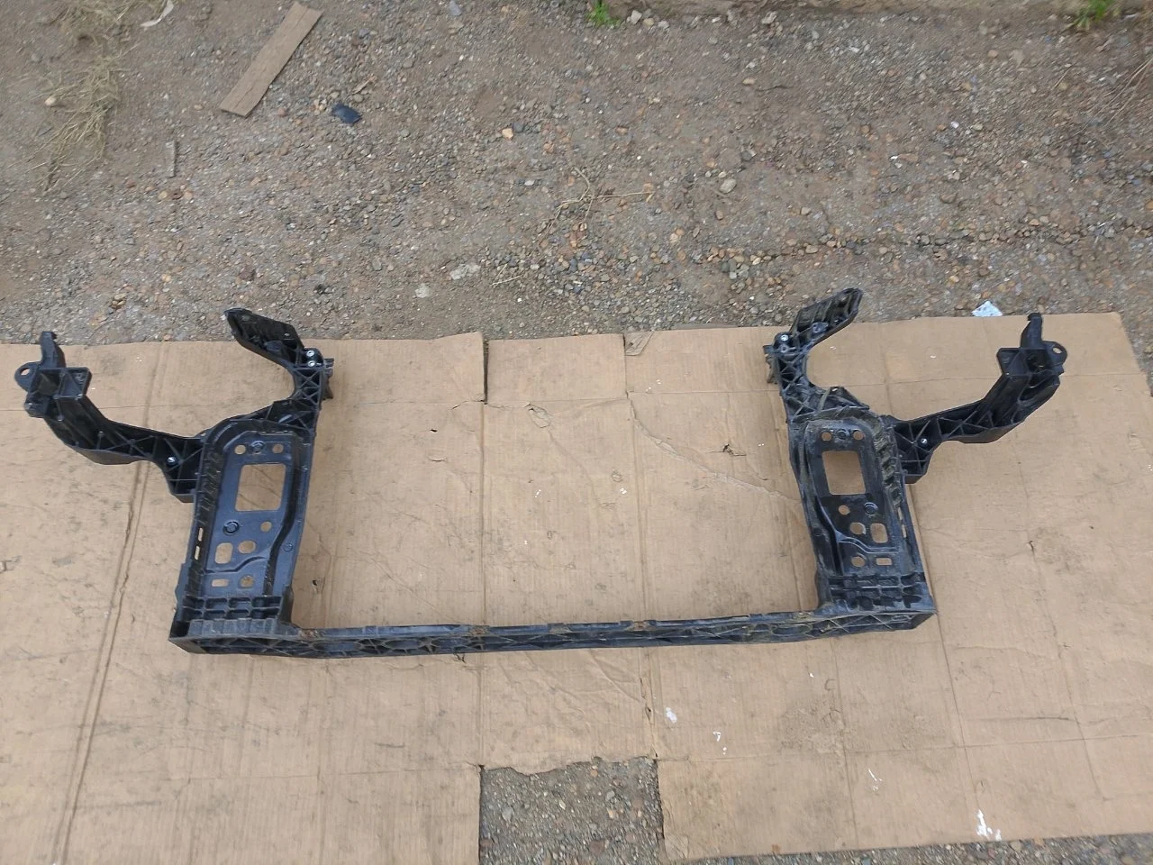 Рамка радиатора Kia Optima 4 2017 64101D4000, передняя