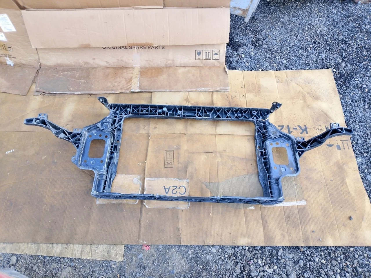 Панель телевизор Kia Cerato 2021 64101M6000, передний