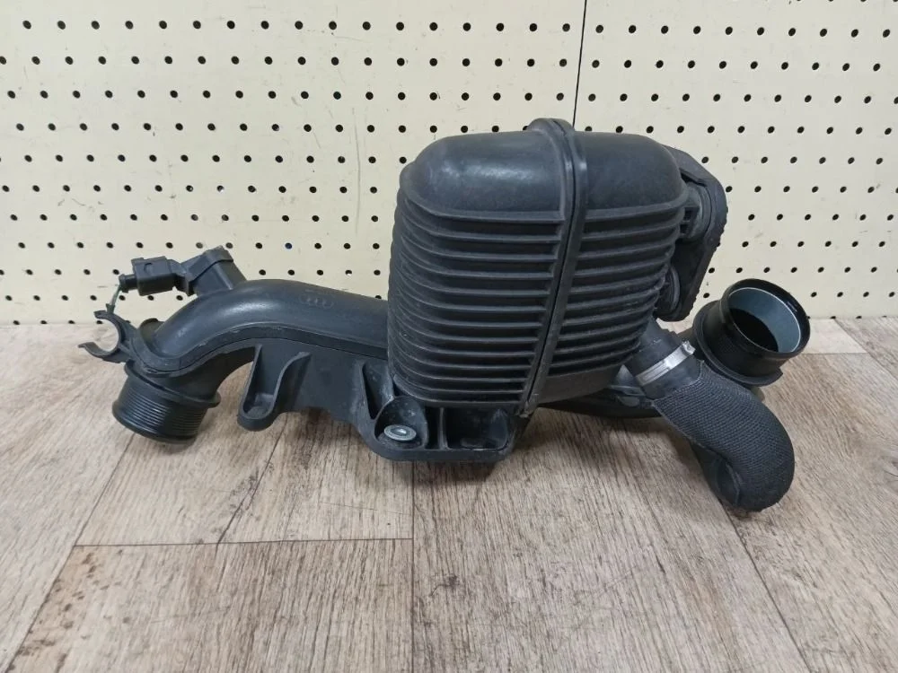 Патрубок интеркулера Audi Q5 I рестайлинг (2012—2017) Q5 I рестайлинг (2012—2017) 8R