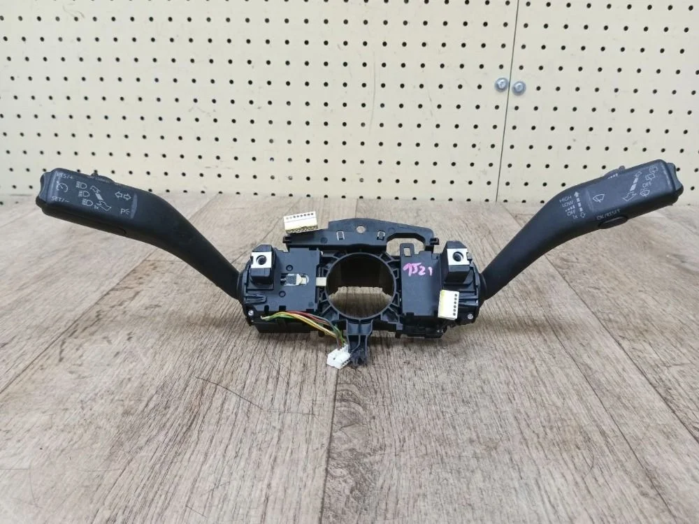 Переключатель подрулевой Volkswagen Golf Mk6 (2008—2012) Golf Mk6 (2008—2012) 5K1