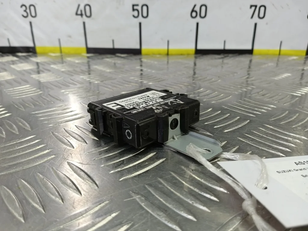 Блок управления SUZUKI Grand Vitara II (2005—2008)