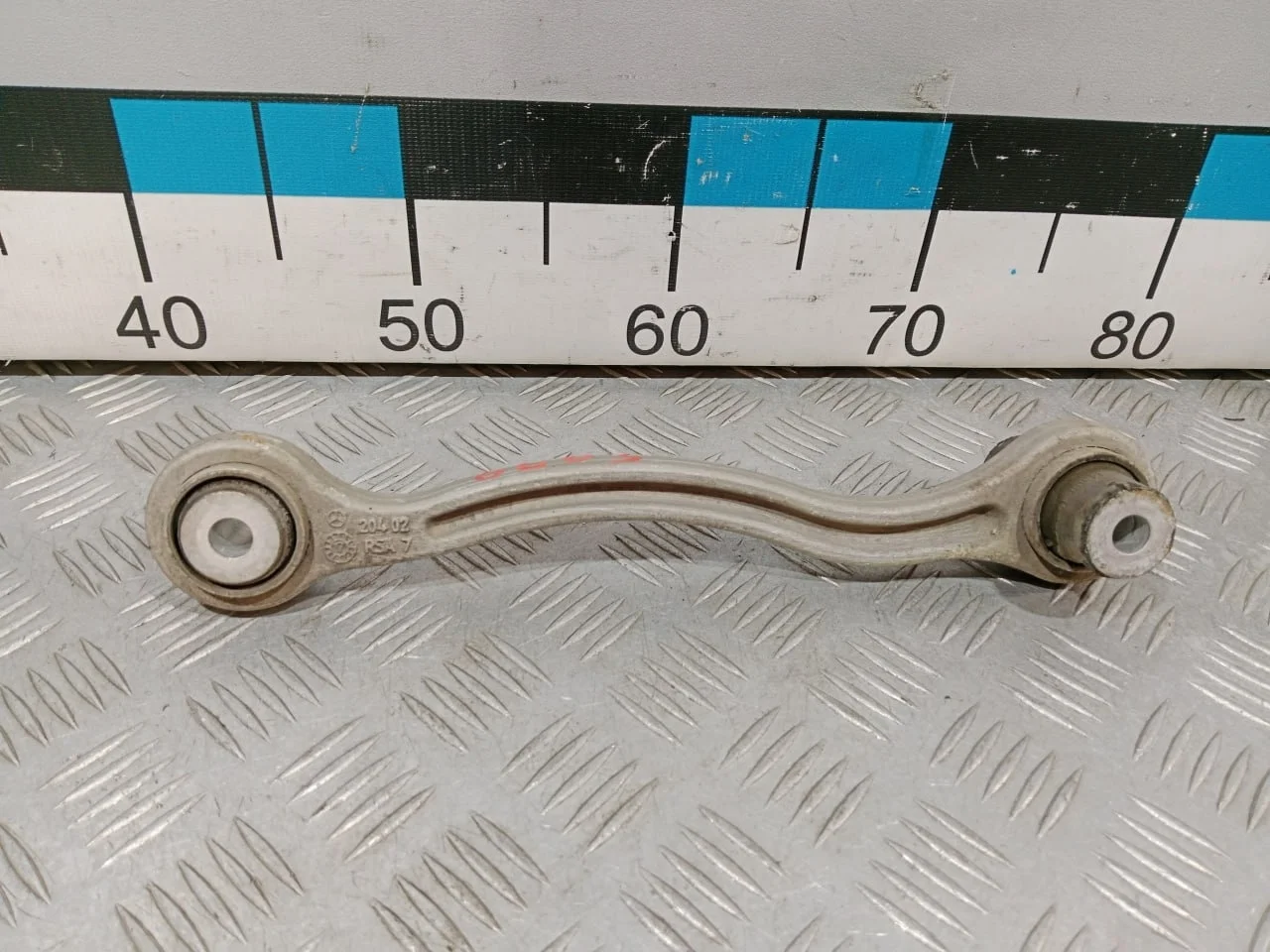 [Б/У] Рычаг задний нижний правый передний - (Состояние: Отличное пробег 41000) [Код: 00677546 ]