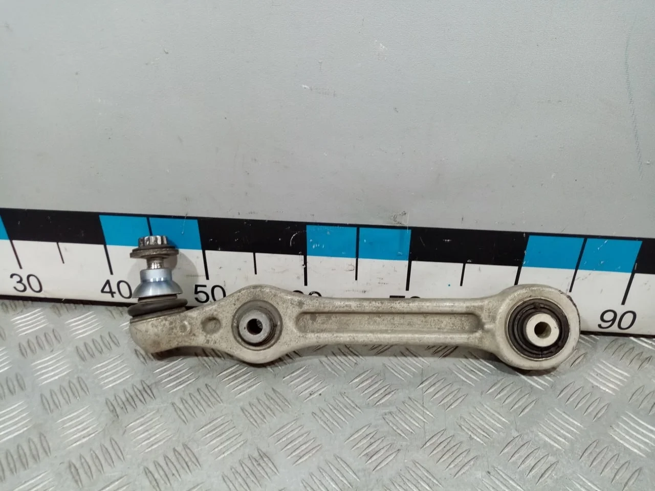 [Б/У] Рычаг передний нижний задний - (Состояние: Отличное пробег 41000) [Код: 00676340 ]