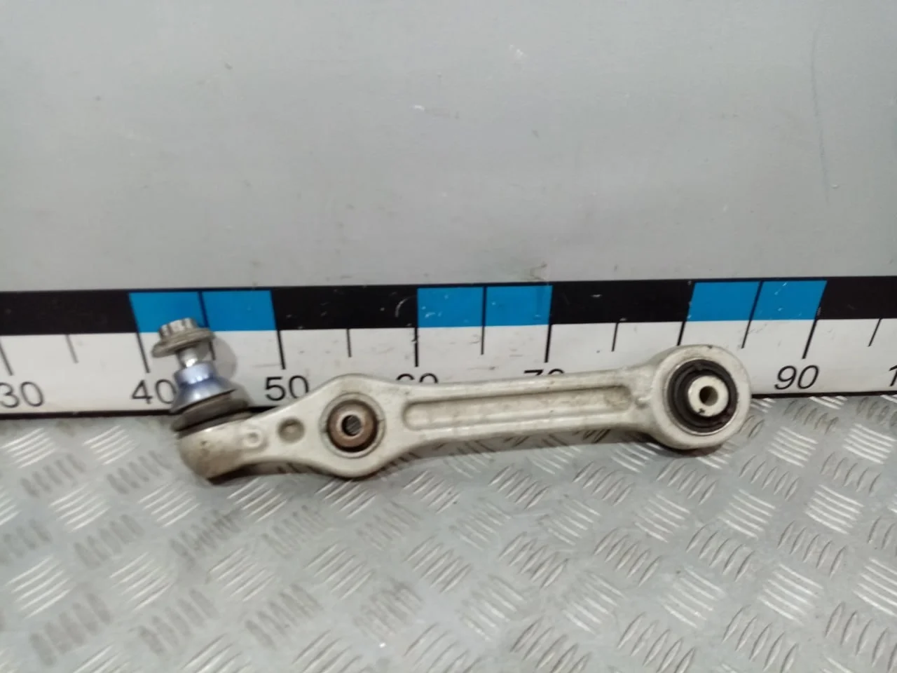 [Б/У] Рычаг передний нижний задний - (Состояние: Отличное пробег 41000) [Код: 00676341 ]