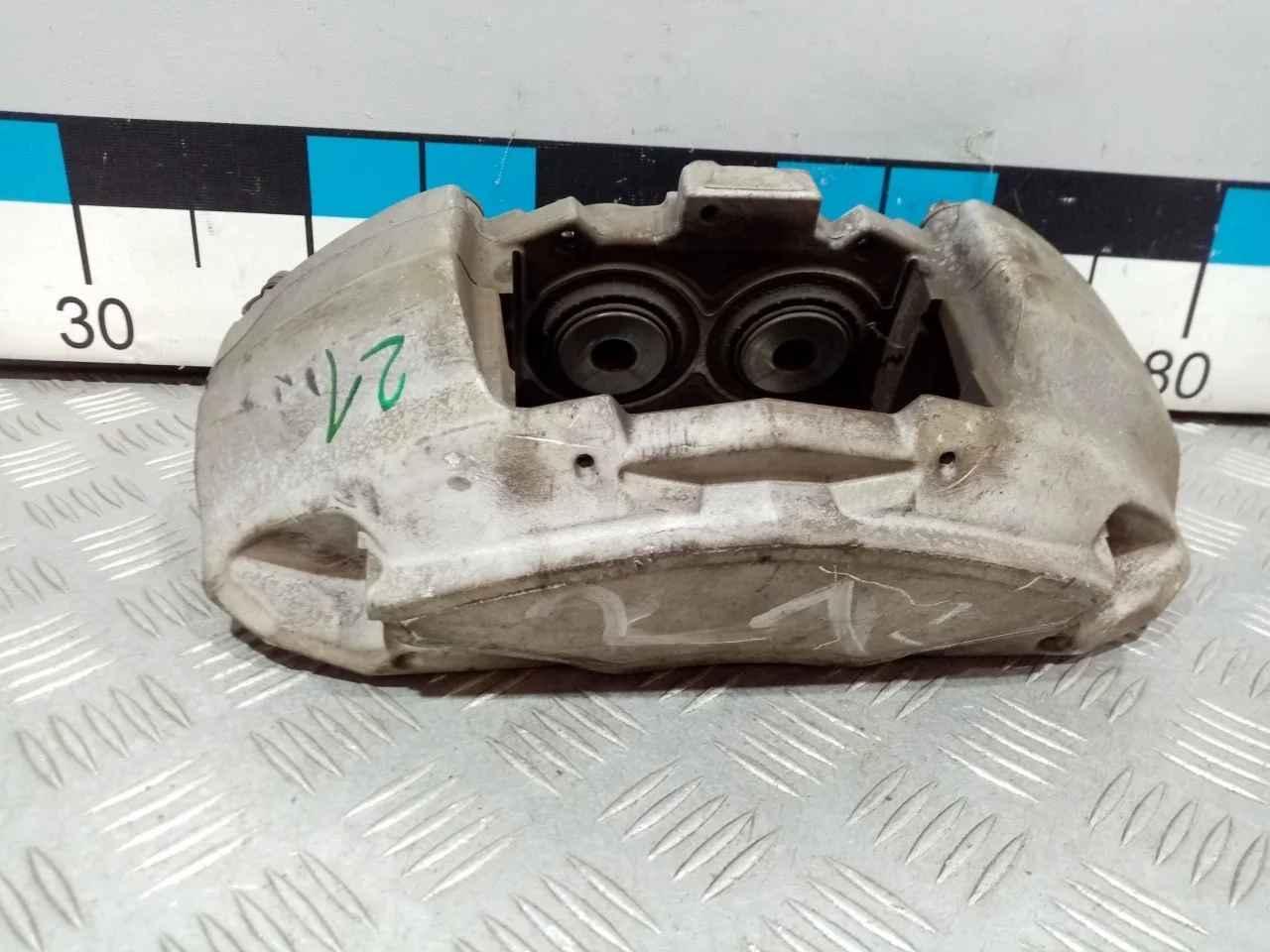 [Б/У] Суппорт тормозной передний левый - (Состояние: Отличное пробег 41000) [Код: 00676326 ]