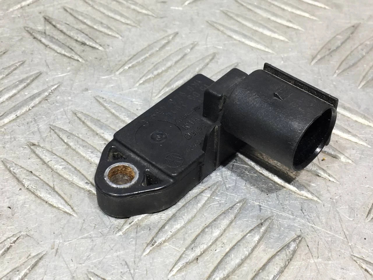 [Б/У] Датчик включения стоп сигнала - (Состояние: пробег 112т) [Код: 00674235 ]