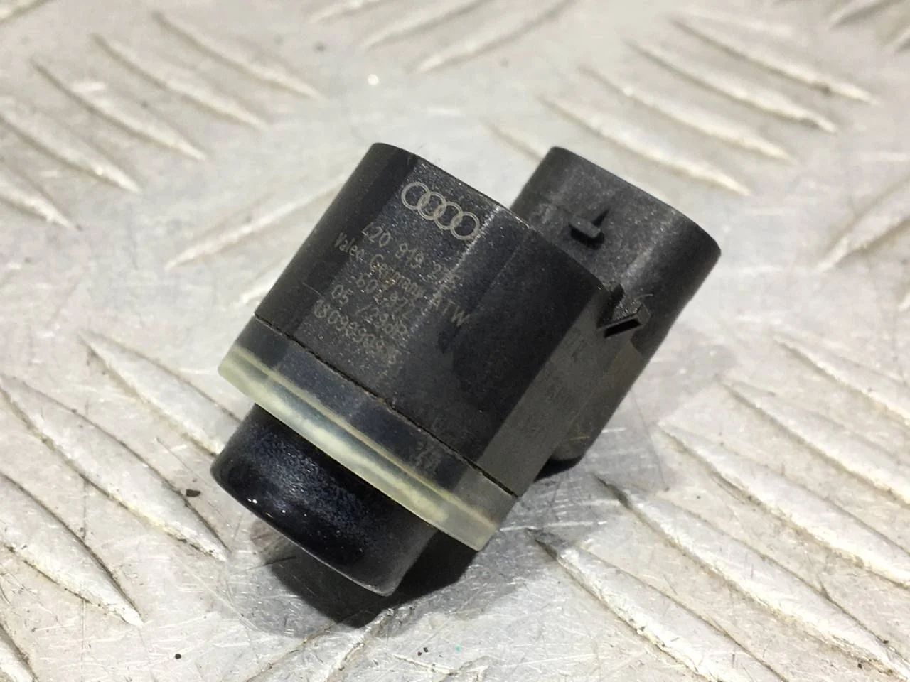 [Б/У] Датчик парковки [Код: 00676023 ]