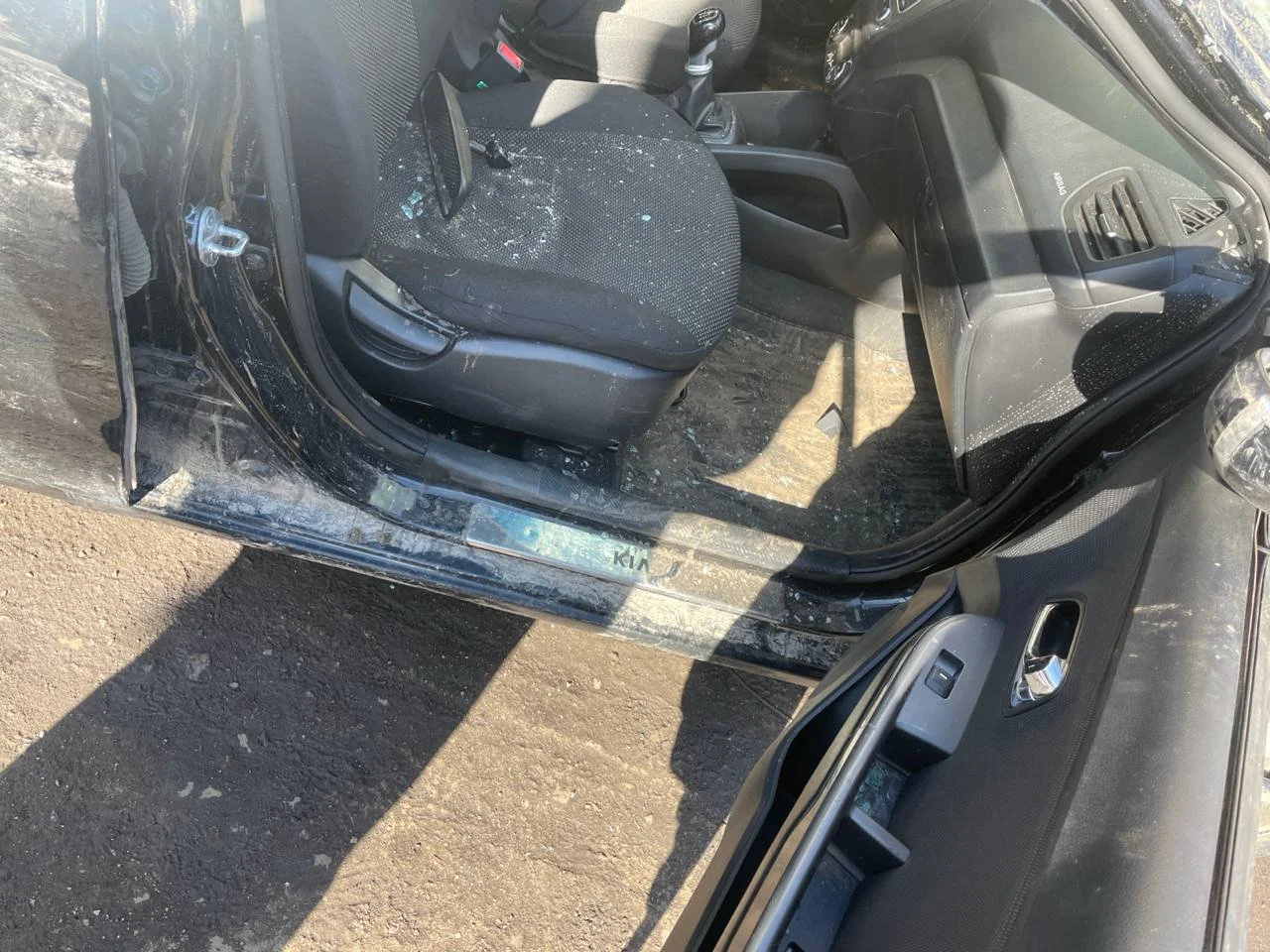 Продажа Kia Rio 1.6 (123Hp) (G4FC) FWD MT по запчастям