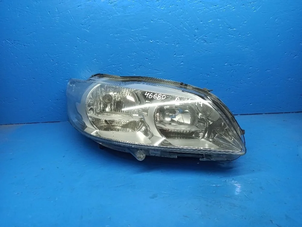 Фара правая Peugeot 301 I (2012—2016)