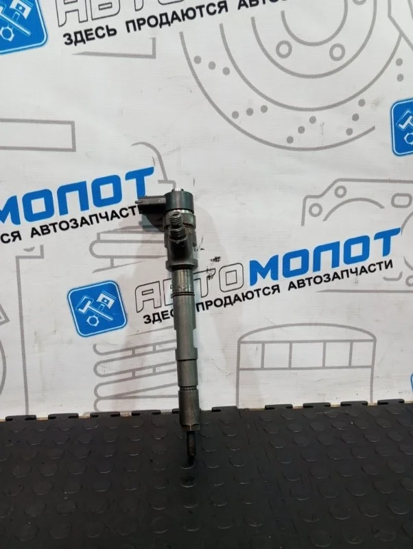 Форсунка дизельная коммон рэйл Kia Sorento 338004A410 BL D4CB VGT 170Л.С ЕВРО 4