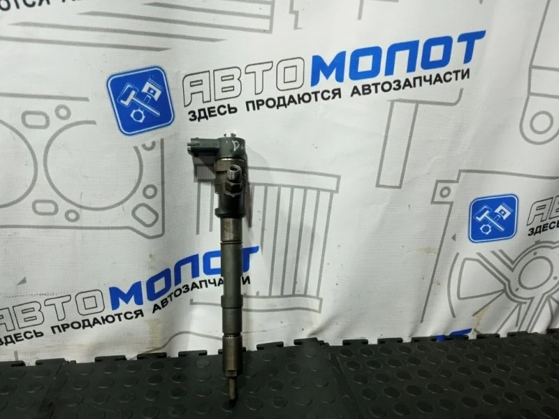 Форсунка дизельная коммон рэйл Kia Sorento 338004A500 BL D4CB VGT 170Л.С ЕВРО 4