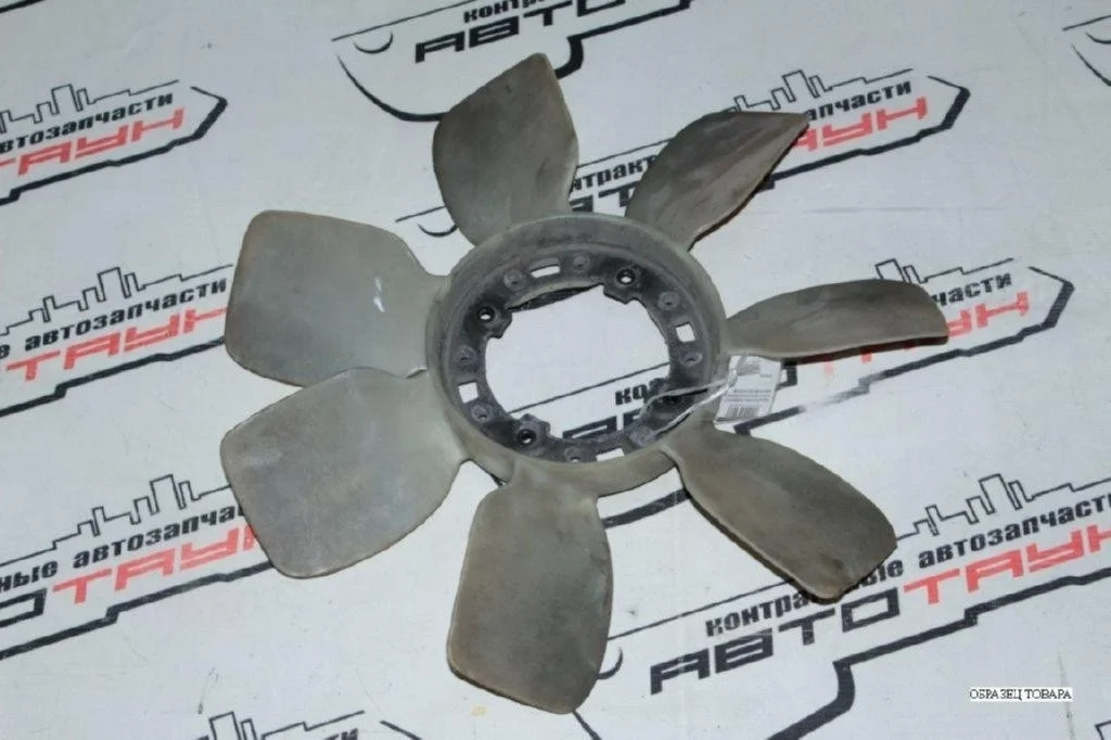 КРЫЛЬЧАТКА TOYOTA 1636162010