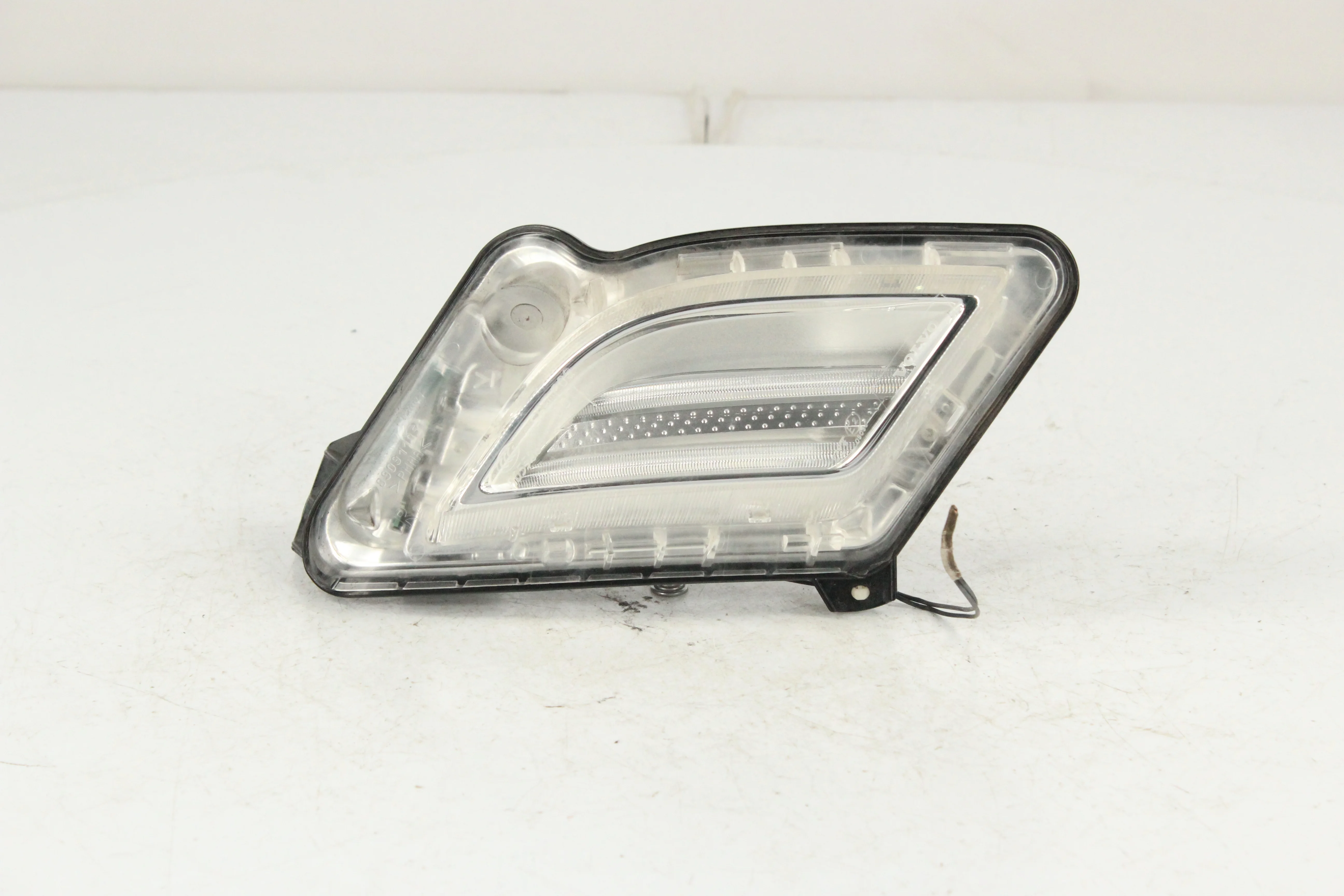 ГАБАРИТ VOLVO ПРАВО 31278558 KB048